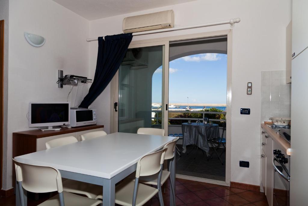 Abitare In Vacanza La Caletta Quarto foto